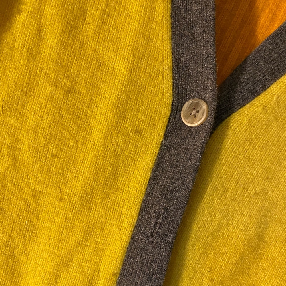 Sweater - Picture 3 of 3